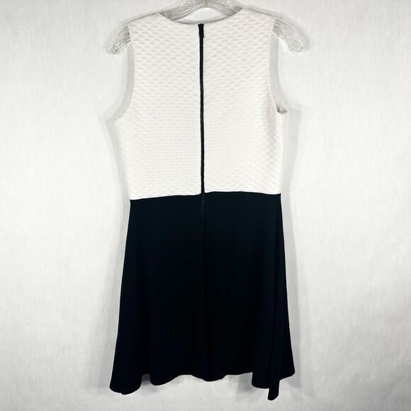 ASOS Size 8 Dress Mini Black White Color Block Sleeveless A Line Back Zip 1208 - Picture 2 of 10